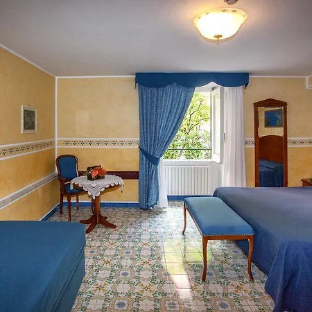 Hotell Hotel Amalfi Amalfi