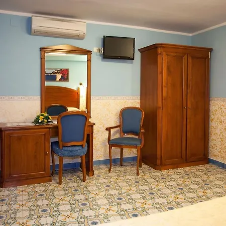 Hotell Hotel Amalfi