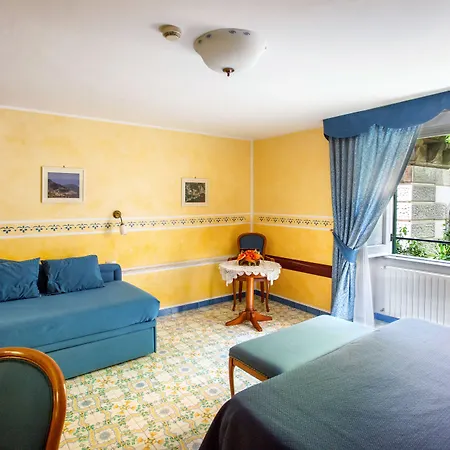 Hotell Hotel Amalfi