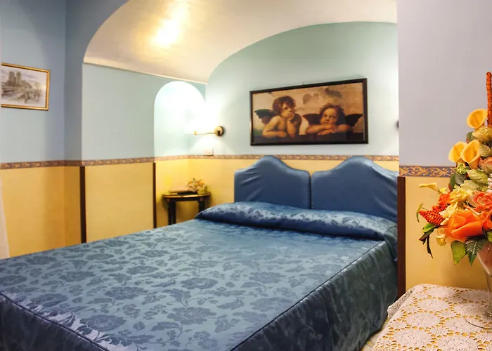 מלון Hotel Amalfi 3*